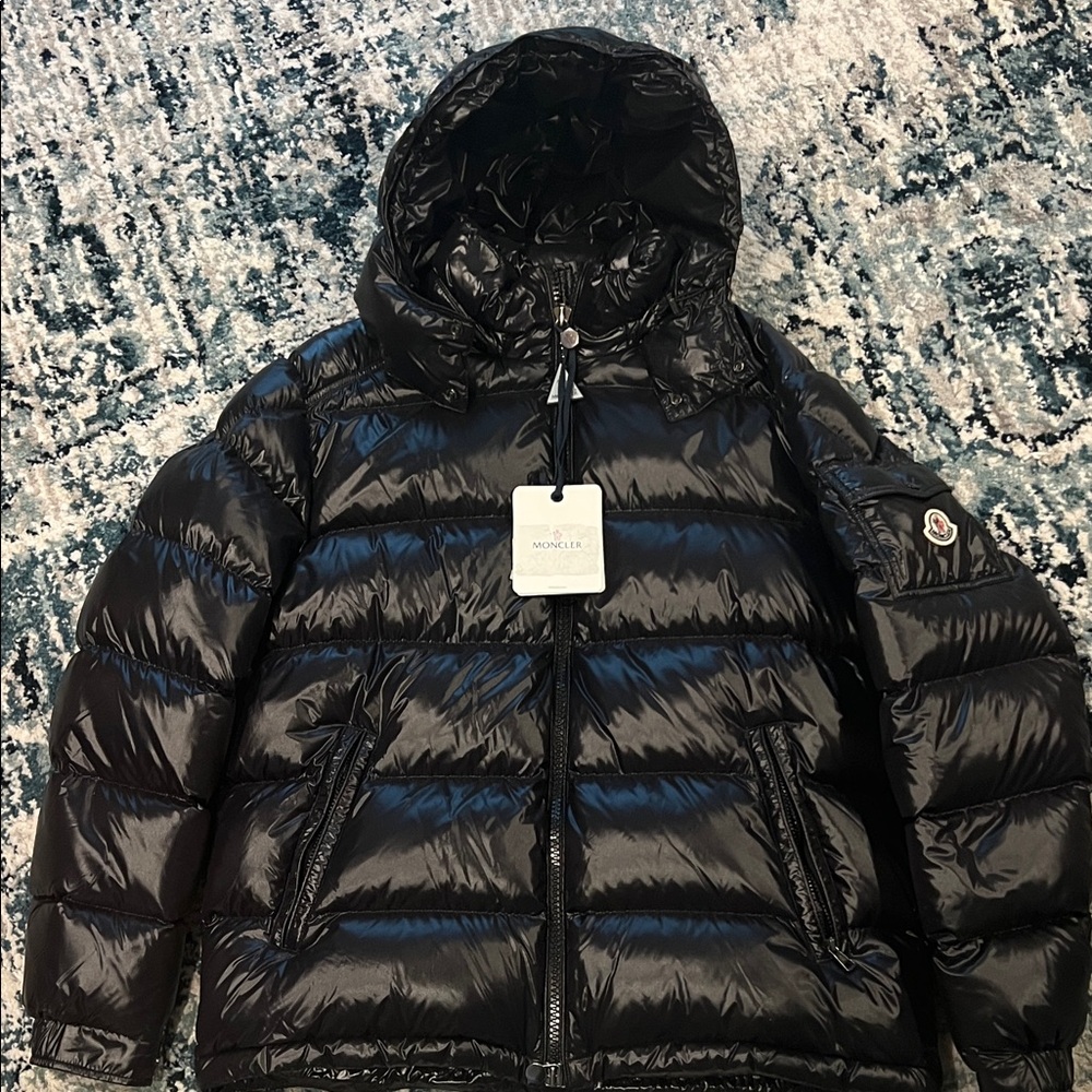 Moncler Maya Giubbotto Shiny Black with detachable Hood